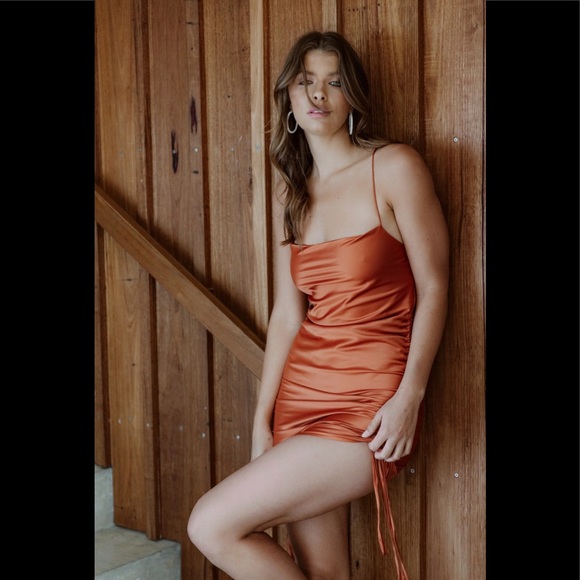 Hannah Dress (Season Sales❣️) - Picture 3 of 5